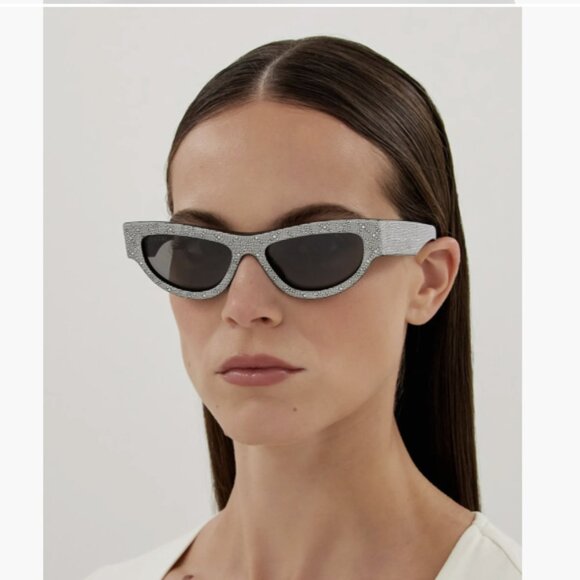 Gucci - 53mm Cat Eye Sunglasses New - Picture 1 of 11